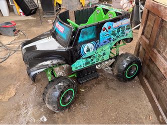 Motorized kid  quad