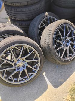 Toyota Camry xse limited wheels & tires