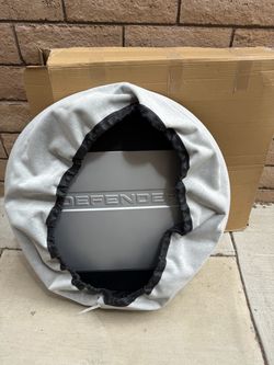 Genuine OEM Land Rover Defender Hard Shell Spare Wheel Cover – Never Used