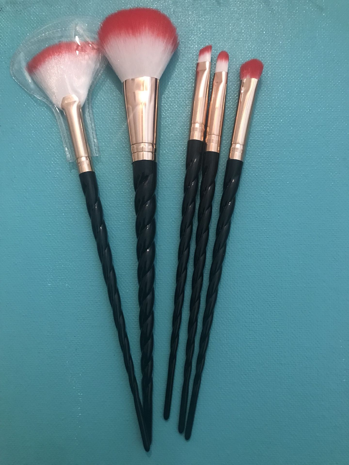 Makeup brushes