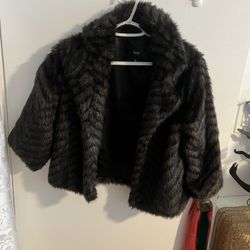 Pre Owned Faux Fur Coat In Excellent Condition Size Small 
