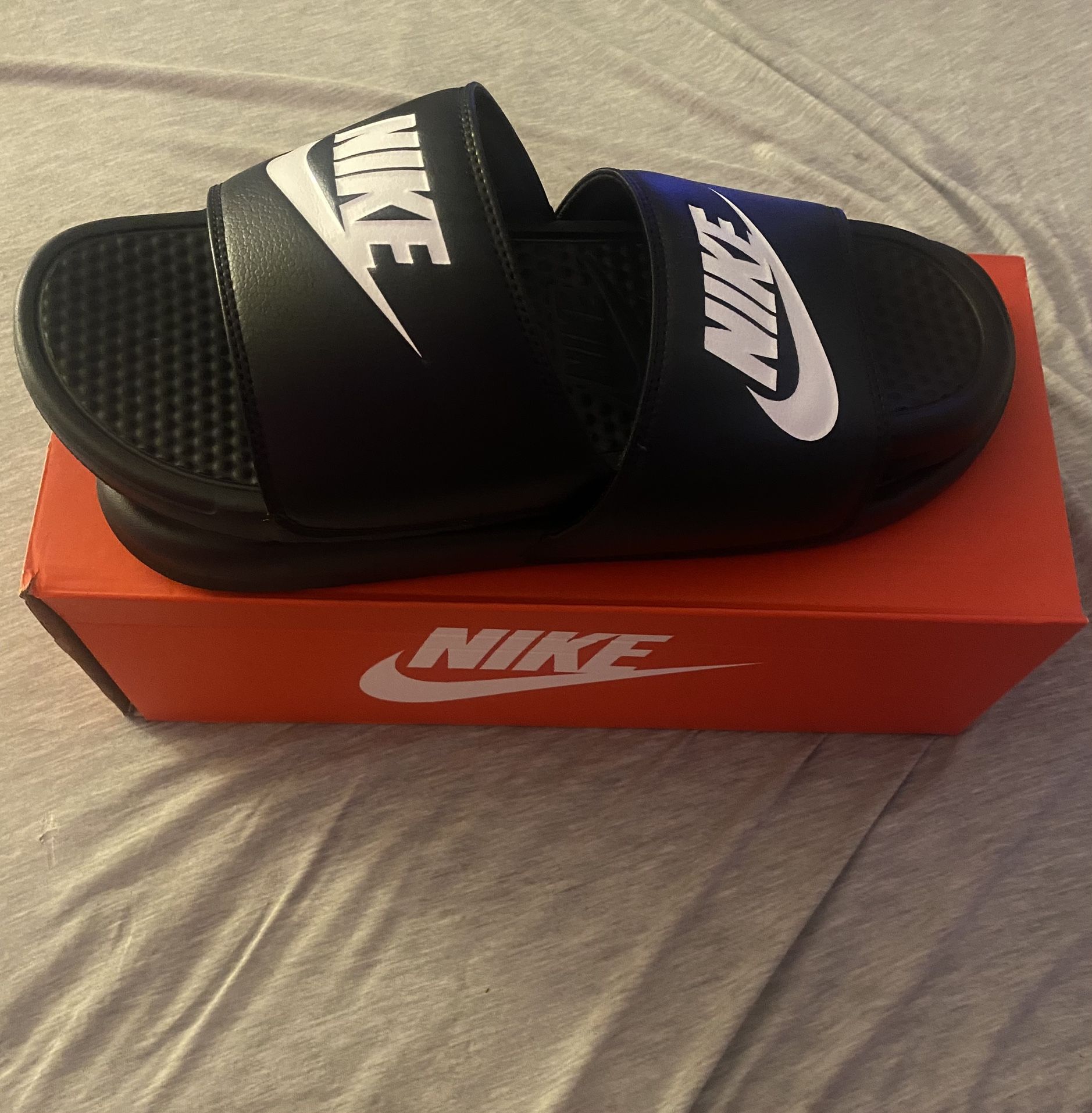 Nike Slides Benassi JDI Size13