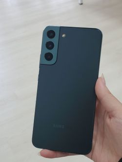 Galaxy S22 Plus 5G 6.6" (Unlocked) 128GB Fair Green