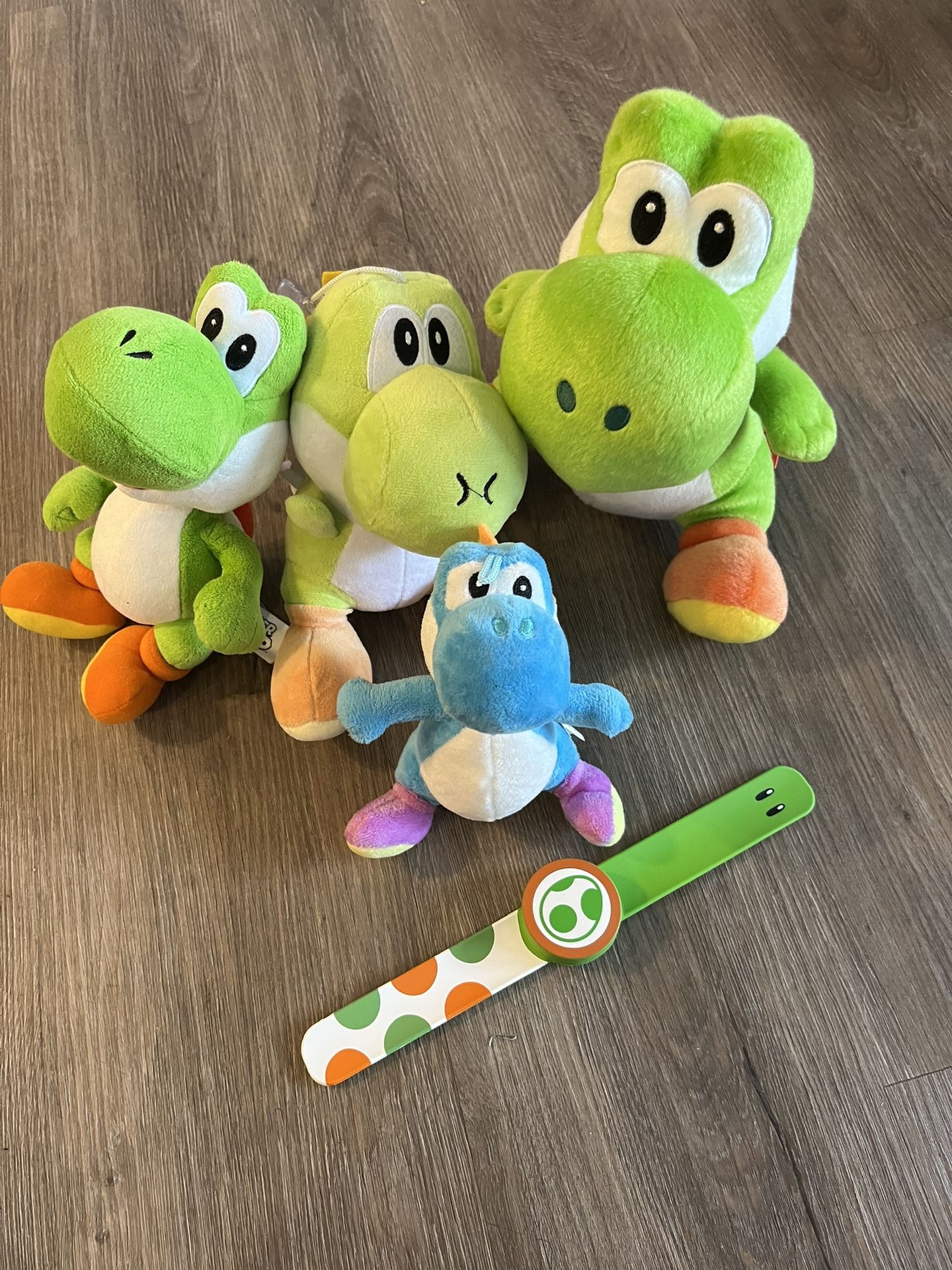 Yoshi plushies and Nintendo world power up band tested #Yoshi #Nintendo