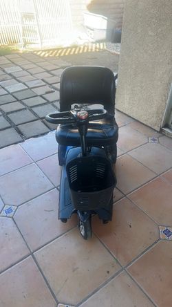 Goto scooter