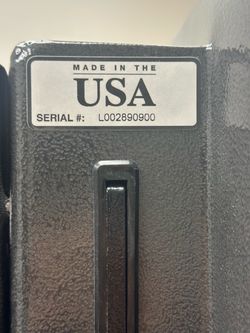 Liberty 1776‑T Gun Safe (Excellent Condition)