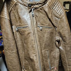 XL Levi's Leather Jacket