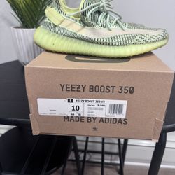 Yeezy 350 V2