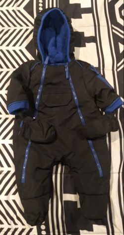 Snow wear size 6mos