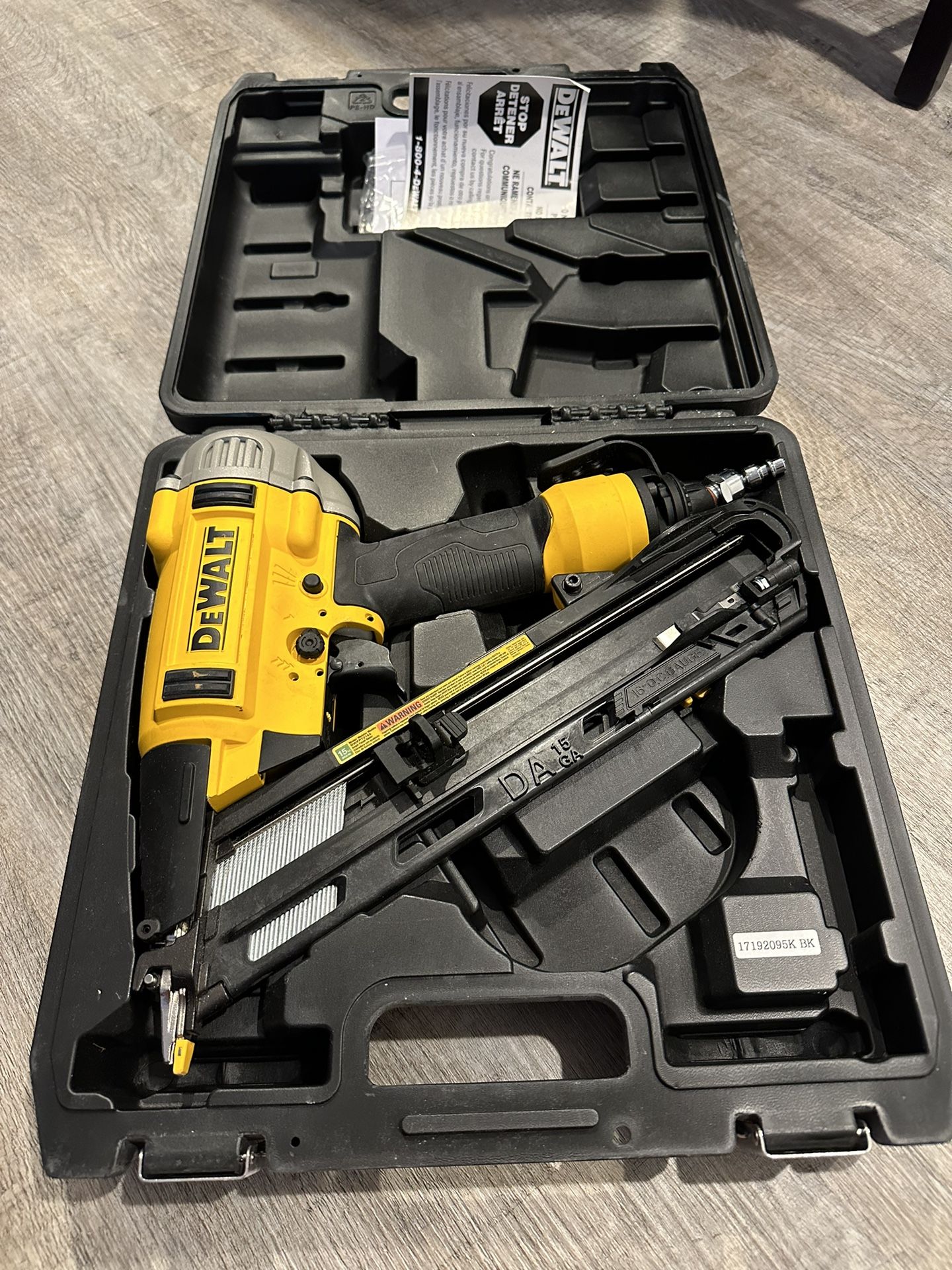 DEWALT DWFP72155 15 Gauge Precision Point Angle Finish Nailer w/Case