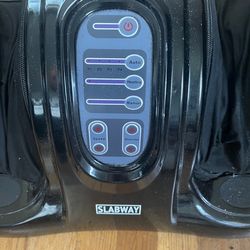 Foot massage machine with heat