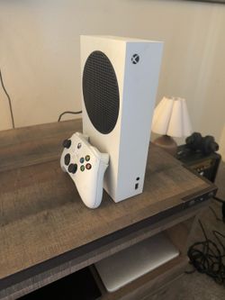 Xbox Series S 512GB Console + Controller - Excellent Condition