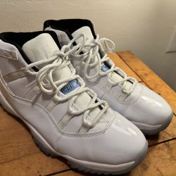 Air Jordan 11 legend blue size 12
