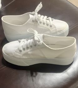 SUPERGA Women Snickers ( Size 8.5)