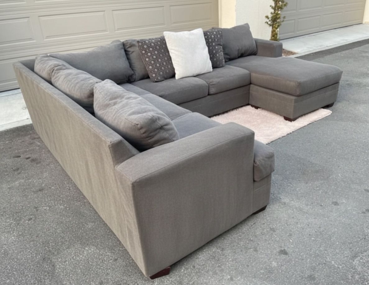 Huge Dark Grey Sectional Couch Sofa From Ashley Furniture In Excellent Condition - FREE DELIVERY 🚛