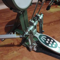 Pearl double base pedal