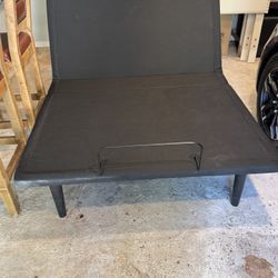 Sealy Ease Adjustable mattress Base (full) 