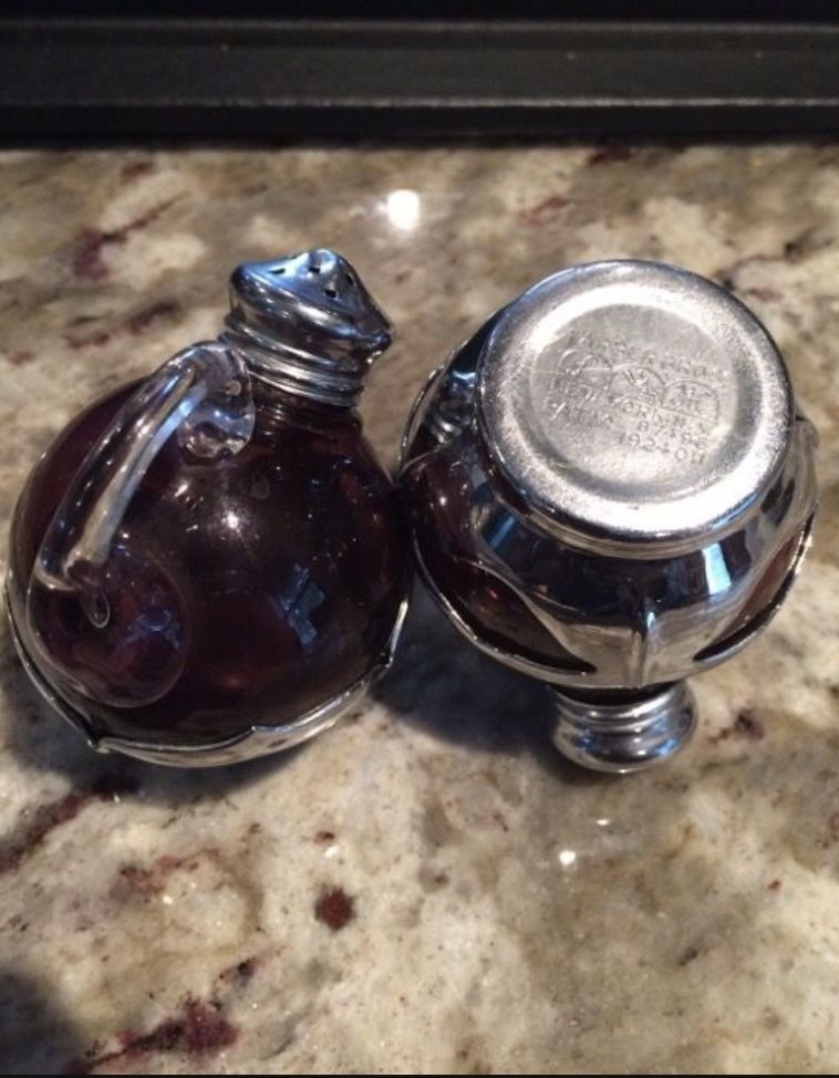 Farber Bros Salt and Pepper Shakers, Vintage Salt and Pepper Shakers, Amethyst Glass, Antique Salt and Pepper Shakers