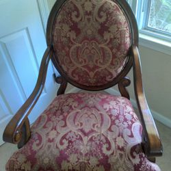 Living Room Single Antique Chair