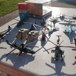 Corgi & Maisto diecast metal helicopters and humvie patrol vehicles