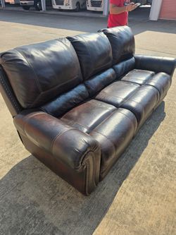 Brown Leather Power Reclining Sofa – Dual Recliner