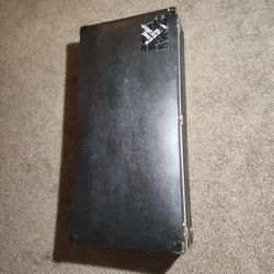 Pro Film Lighting Kit - Kobold K600
HMI x Lowel Lights
I


8 Working Lights
+ Case