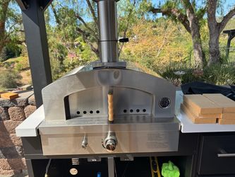 Backyard Discovery Brand New pizza oven