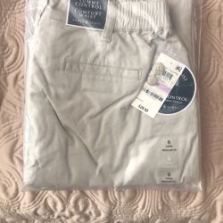 NWT Women’s Capri Size 6