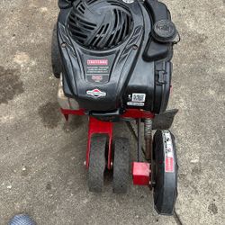 Craftsmam Lawn Edgar