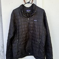Men's Black Patagonia Nano Puff Jacket (Large)