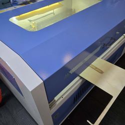 100 W CO2 laser cutting machine