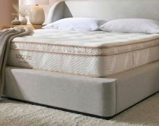 QUEEN SAATVA ORGANIC CLASSIC PILLOW TOP MATTRESS BLOWOUT SALE
