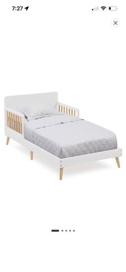 White Wood Toddler Bed