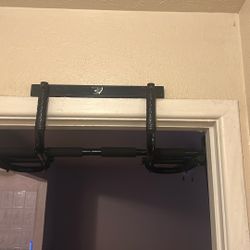 Pull Up Bar 
