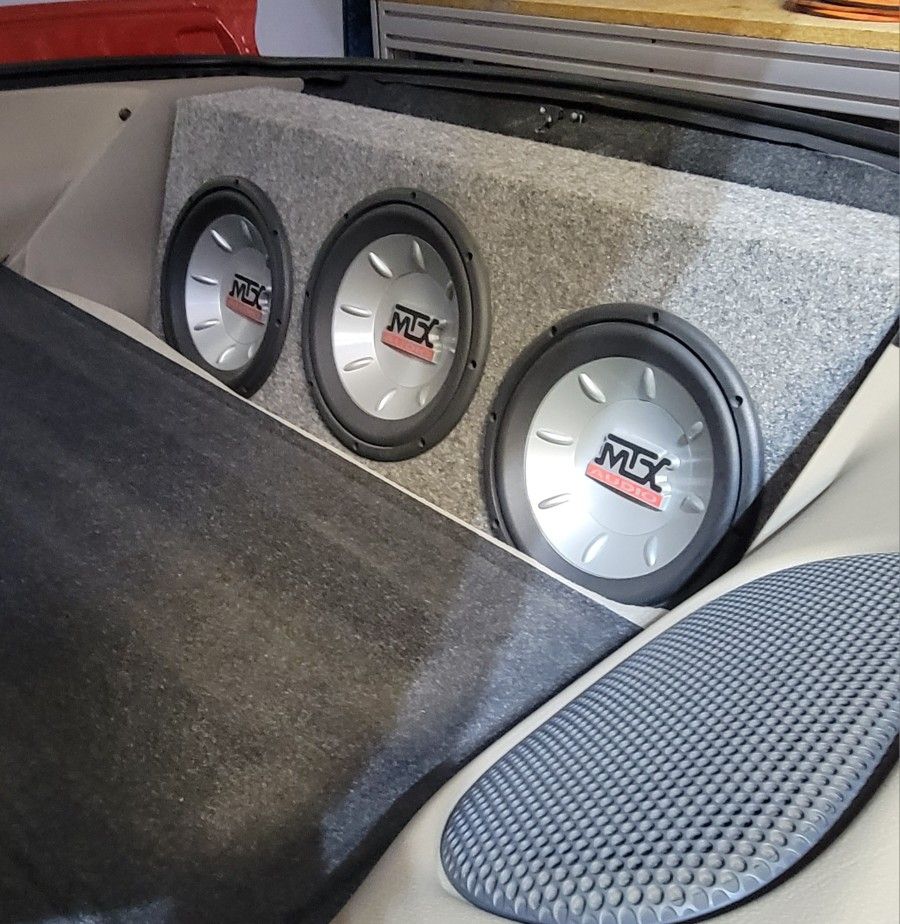 10" MTX Subwoofer And Alpine Amp