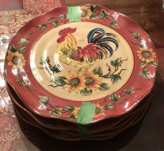 ROOSTER PLATES 4 Plates Lot 10 5/8” & serving Plates 14 1/4”