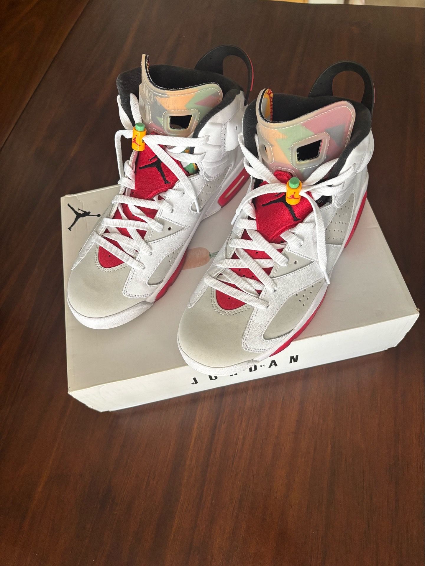 Air Jordan 6 Retro, HARE, size 10.5