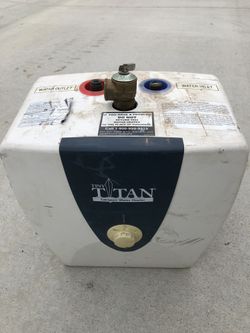 Small instant water heater