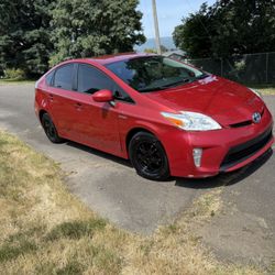 2012 Toyota Prius Three Premium