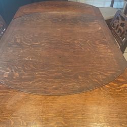 Solid Oak Table With 4 Chairs 