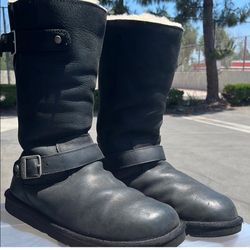 UGG® AUSTRALIA KENSINGTON 5678 LEATHER PULL ON size 10
