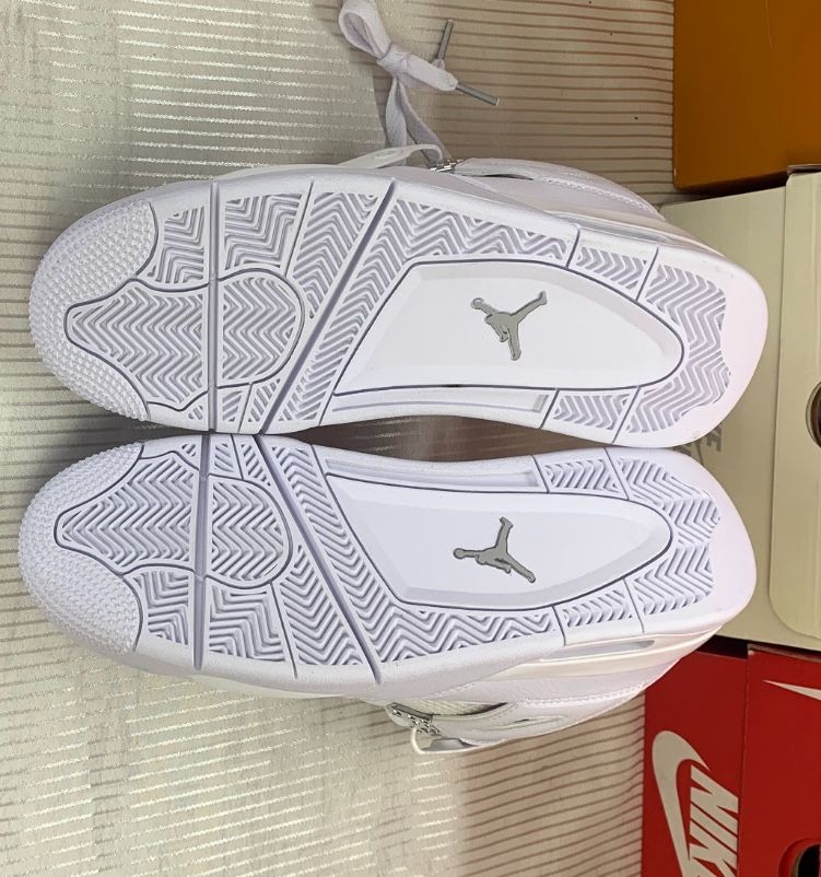 Jordan Retro 4 Pure Money