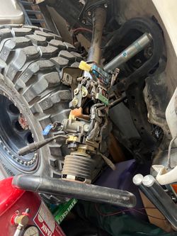 84 to 88 4wd truck  and 84 to 89 4runner tilt steering column with Key