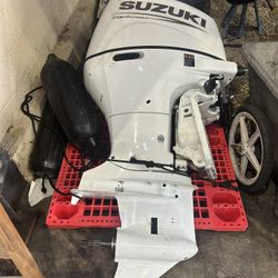 Suzuki 200hp Outboard Motor 