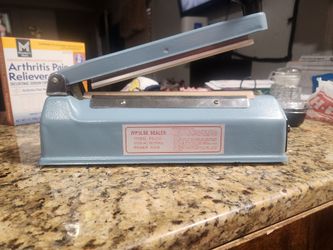 Heat sealer