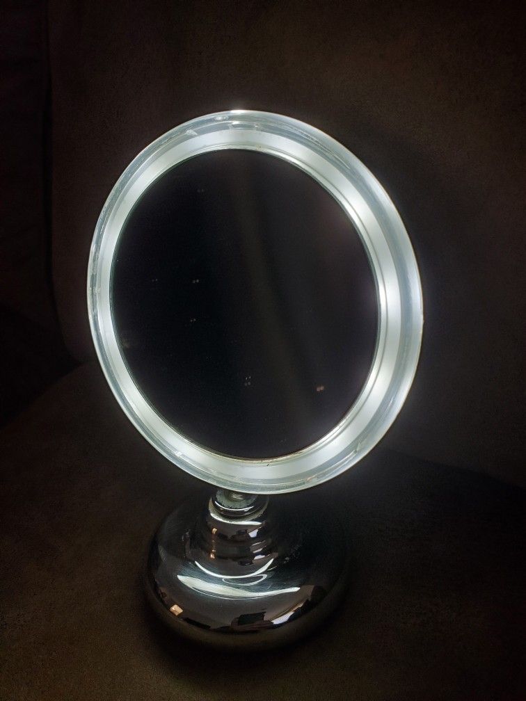 Vanity Lighted Makeup Mirror 