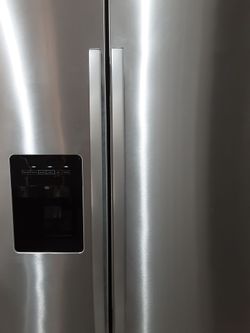 Amana REFRIGERATOR side by side 400.00