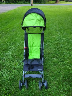 Baby Stroller - Folds Up For Easy Storage