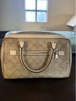 Coach Signature Canvas Rowan