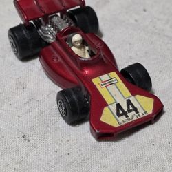 Lesney SuperFast 24 B 13 - Team Matchbox Red 44
